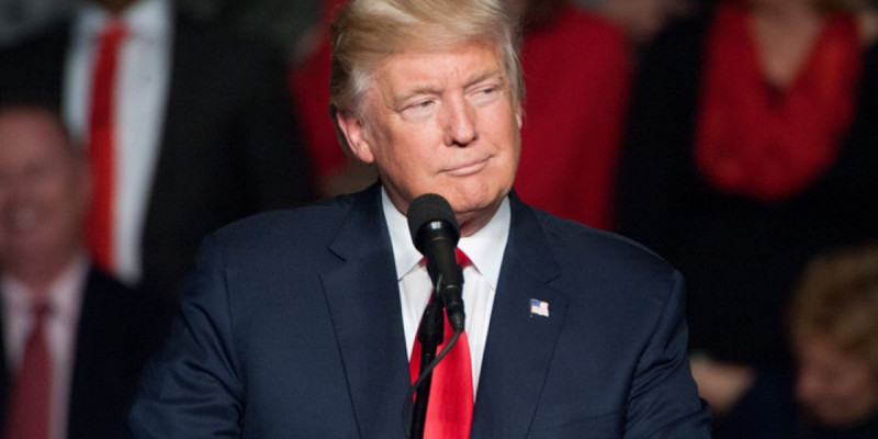 Трамп байлығының бәрін жайып салды