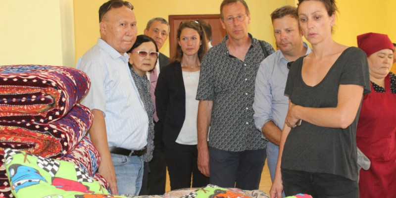 Франциялық журналистер ОҚО-ға келді