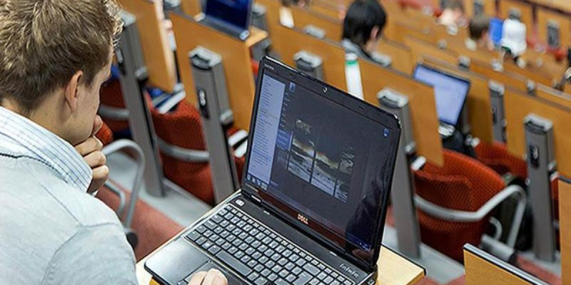 Колледж студенттеріне артық пәндерді тықпалауды қою қажет
