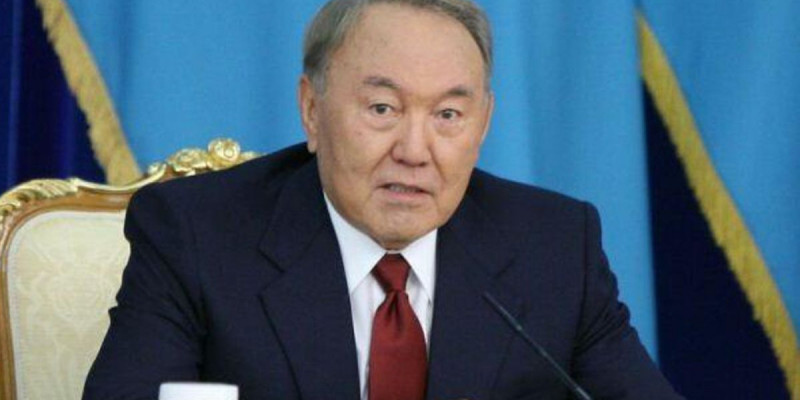 Нұрсұлтан Назарбаев: Телефонымның нөмірін берейін бе?