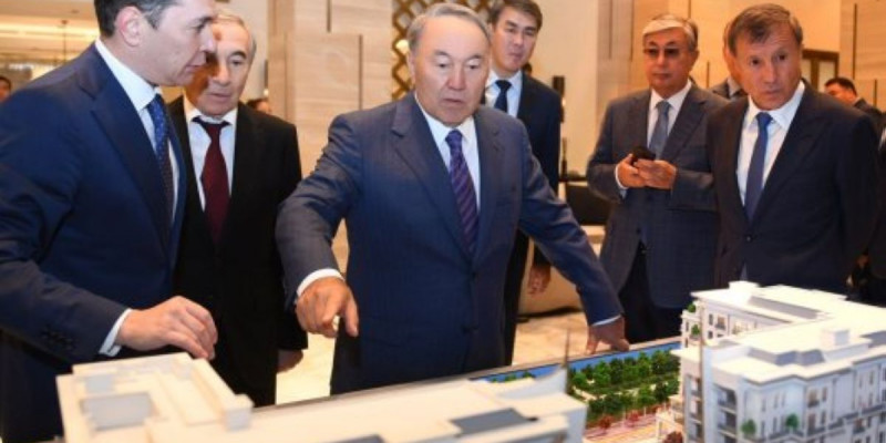 Назарбаев Есіл өзенінің сол жағалауындағы жаңа қонақүйге барды