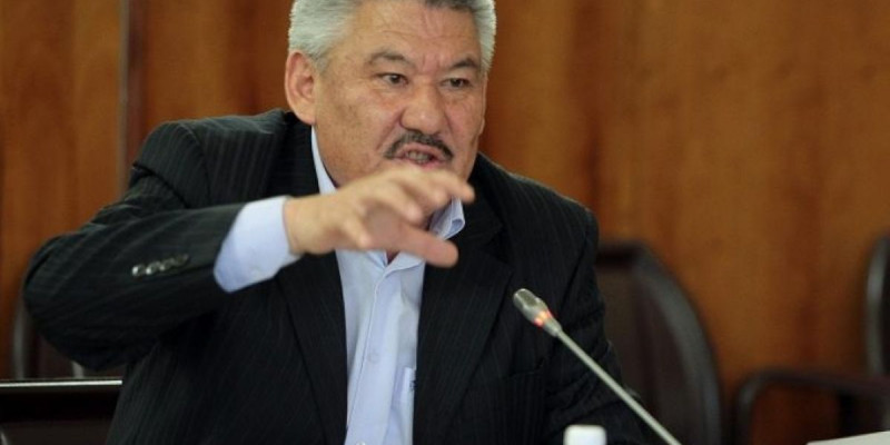 Қырғыз президенттігіне үміткер сайлауға қатысудан бас тартты