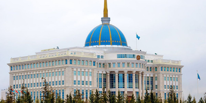 Мемлекет басшысы Кәмшат Дөненбаеваның отбасына көңіл айтты