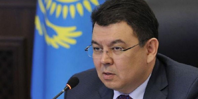 Бозымбаев Павлодар мұнай зауытының басшысын қатаң сынға алды