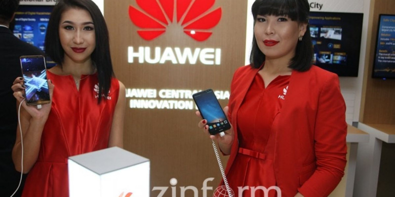 Huawei компаниясы қазақстандық студенттерге білім грантын бөлді