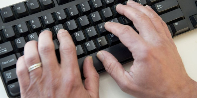 Әлеуметтік желіде қазақтарға тіл тигізген қызылжарлық 2 жылға сотталды