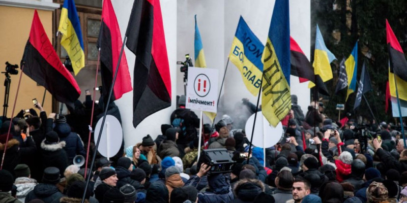 Киевте Саакашвили жақтастары мен полиция арасында қақтығыс болды