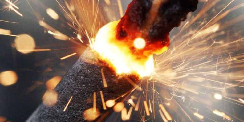 Алматы саудагерлерінен 2,5 тонна пиротехникалық өнім тәркіленді