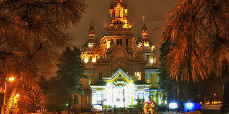 Мемлекет басшысы қазақстандықтарды Рождество мерекесімен құттықтады