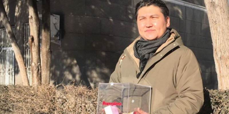 Қырғызстанда белсенді журналистерге көмек ретінде 30 мың сом жинады