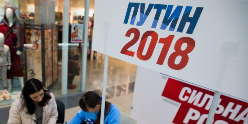 Студенттер мен жұмысшыларды Путин үшін қол жинауға мәжбүрлеп жатыр
