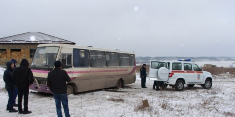 Астана шетінде аяздан қатып қалған автобустан 47 өзбекстандық құтқарылды