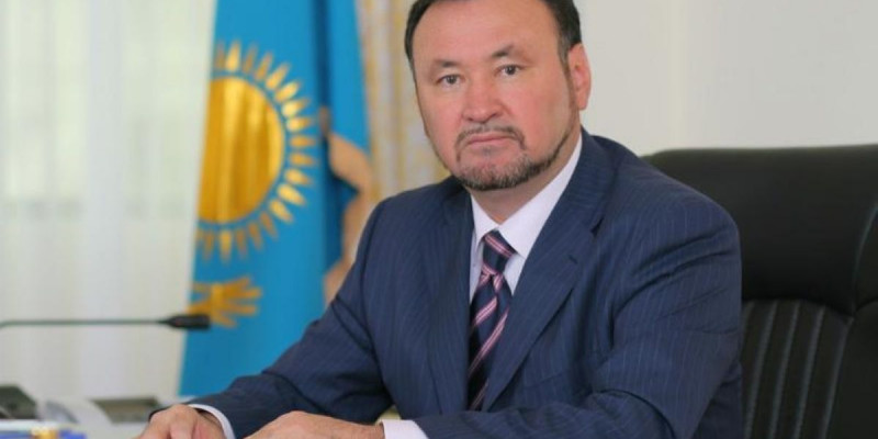 Cенатор болдым, мінеки...