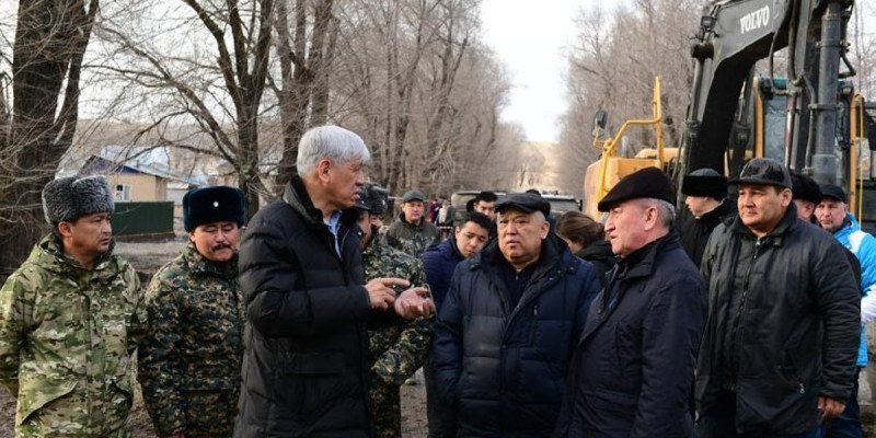 Алматы облысының әкімі су басқан ауылдарға келді