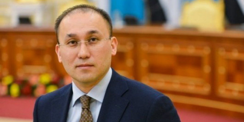 Абаев Үкімет отырысының қазақ тілінде өткеніне қатысты пікір білдірді
