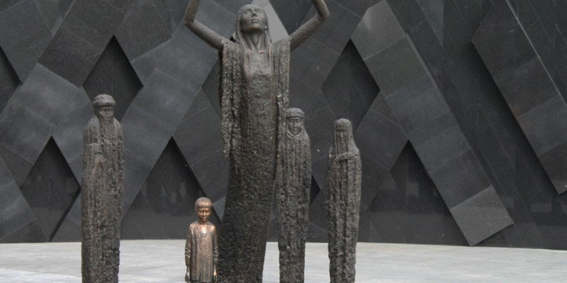 Қолды болған «қола бала»