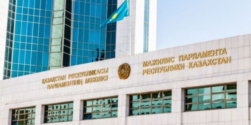 Қазақстанда шенеуніктерге діни бірлестіктерге кіруге тыйым салынады