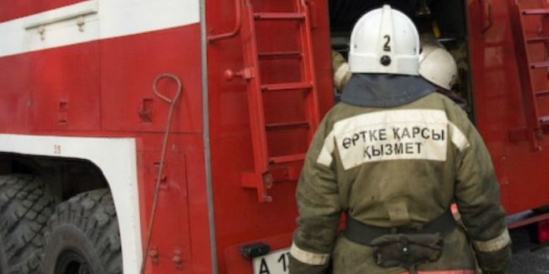 Қарағандыда «Zeta» жиһаз дүкені өртеніп кетті
