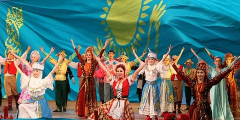 Ел иесі ретінде биікпіз біз...