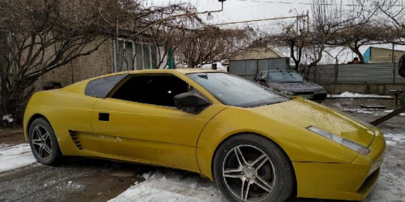 Жамбылдық зейнеткер Lamborghini-ге ұқсас көлік құрастырды