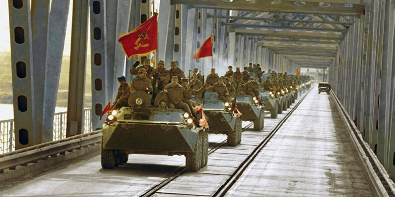 ҚАСІРЕТ ҚҰРСАУЫНДАҒЫ ОН  ЖЫЛ...