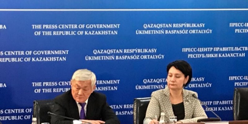 Бердібек Сапарбаев мұғалімдер мен дәрігерлердің айлығы өсетінін айтты