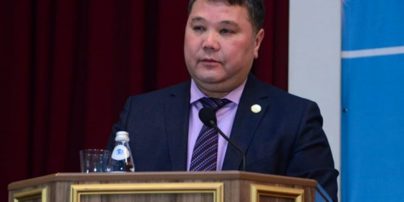 Қазақ еліне сіңірген еңбегі мол