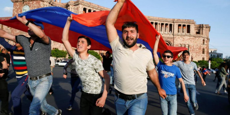 АРМЕНИЯ ӘЗІРБАЙЖАНҒА  НЕГЕ ДОҚ КӨРСЕТТІ?