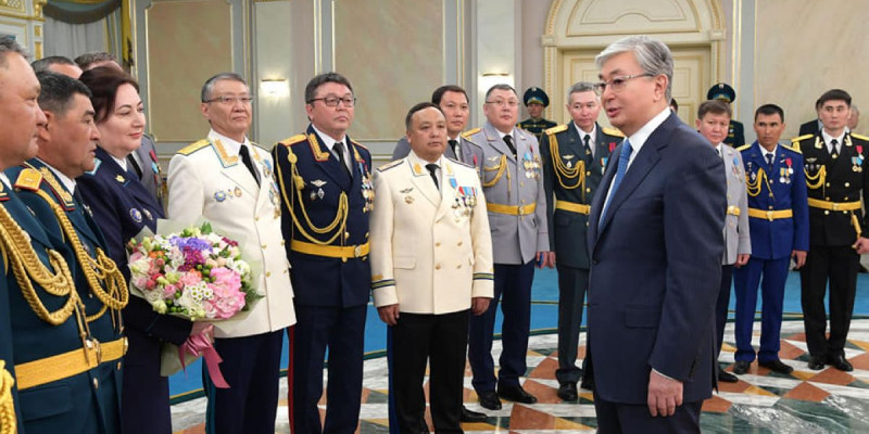 Ел үшін еңбек еткен әскерилер мемлекеттік марапатқа ие болды