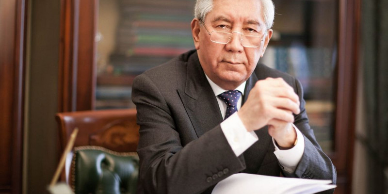 Мырзатай ЖОЛДАСБЕКОВ: МЕН ДҮНИЕ ЖИМАДЫМ, КІТАП ЖИДЫМ