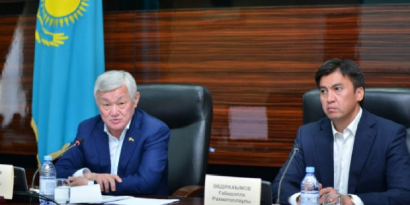 Бердібек Сапарбаев атаулы көмек алушыларды еңбек етуге шақырды