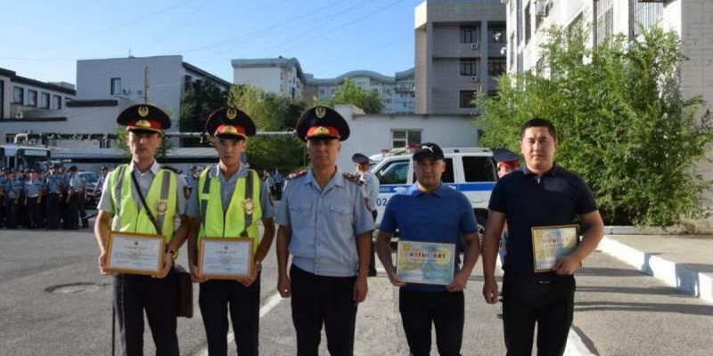 Атырауда педофилді ұстауға көмектескендер марапатталды