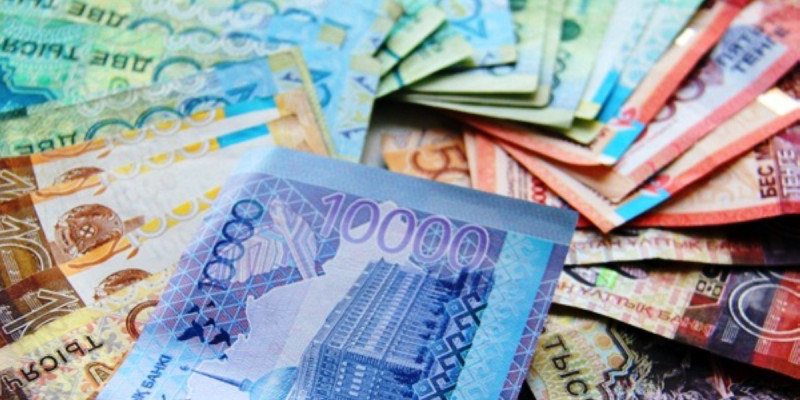 Қазақстандықтар 7 ай ішінде шетелге 345,5 млрд теңге аударған