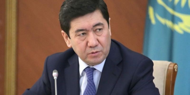 Ерлан Қошанов – Президент Әкімшілігінің басшысы