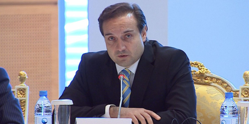 Артур Платонов: Қазақстанда «қос билік» ұғымы жоқ