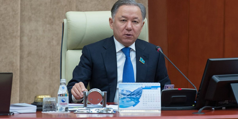 Нығматулин: 9 айда жүкті әйел босанып үлгереді, ал сендер бір бұйрық дайындай алмайсыңдар!