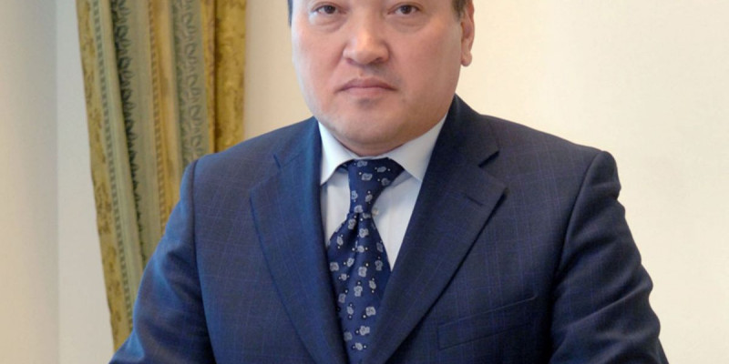Тірінің қадірін біл, өлінің қабірін біл!