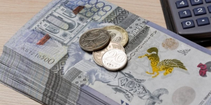 Қазақстандыққа 568 теңге, шетелдікке 6 500 теңге: Нұрымбетов Атыраудағы жалақы теңсіздігін сынға алды