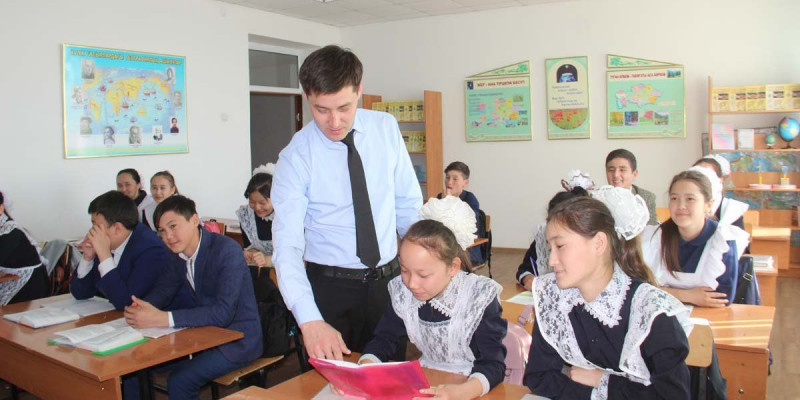 Ер мұғалімнің  аздығы  ұрпақ тәрбиесіне  әсер етпей ме?
