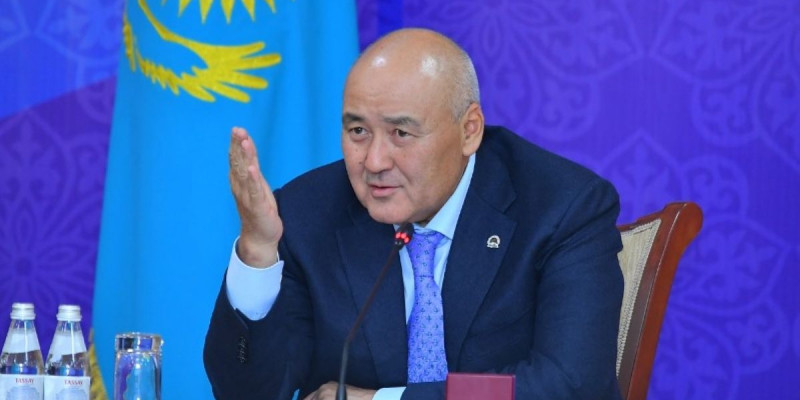 Өмірзақ Шөкеев бірқатар аудан әкімдерінің жұмысын сынға алды