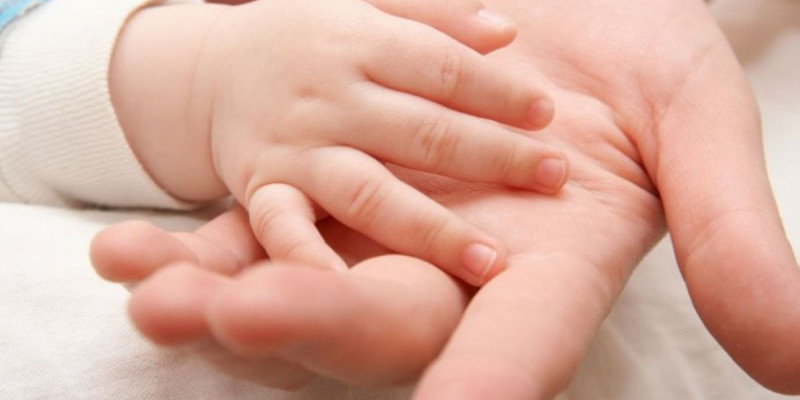 Сәбиінің мұрны түсіп қалған әйел маңғыстаулық дәрігерлердің үстінен шағым түсірді