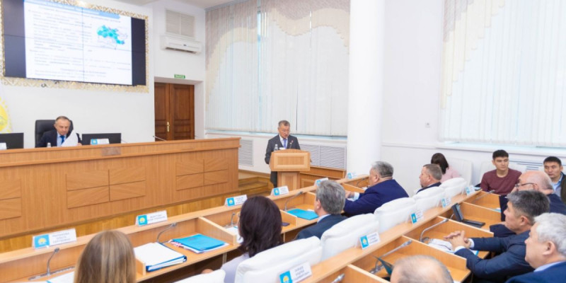 Нұротандықтар еліміздің әр аймағындағы түйткілді мәселелерді талқылады
