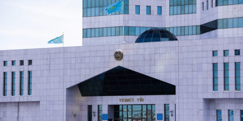 Үкімет басшысы үш министрді жазалауды тапсырды