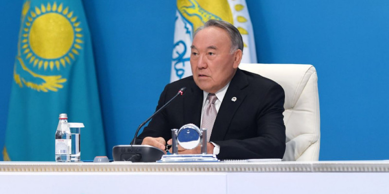Нұрсұлтан Назарбаев: Мәслихаттардың мәртебесін нығайту қажет