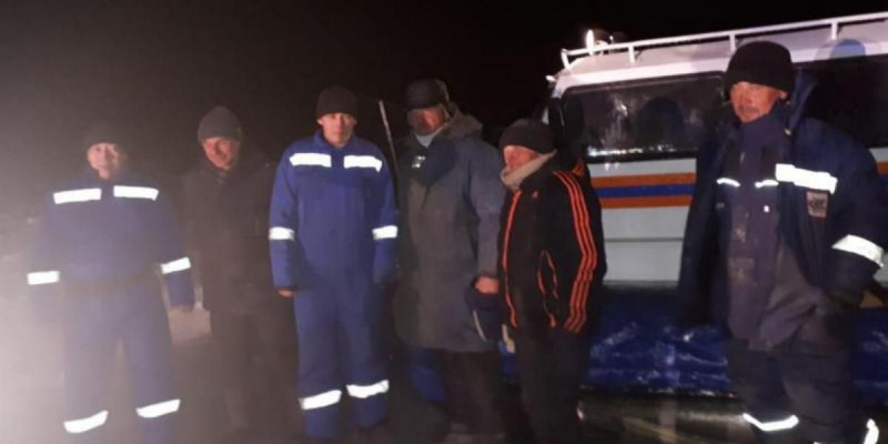 Балқаш көлінің ортасында қалған балықшылар құтқарылды