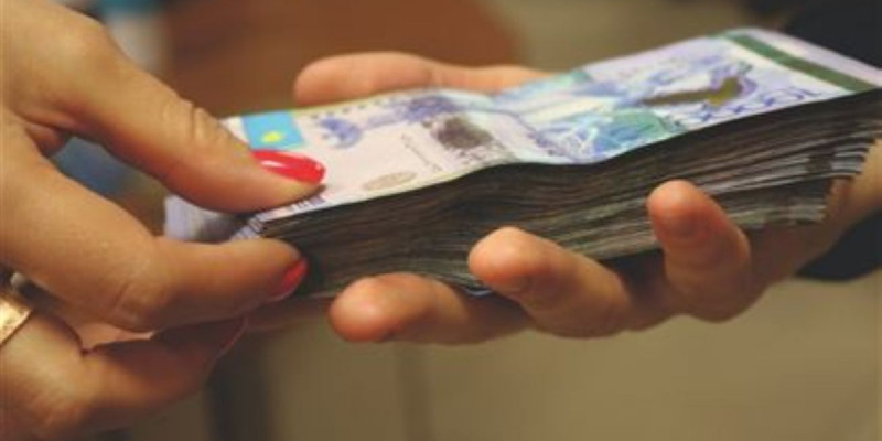 Кісі өлтірген күйеуін түрмеден шығару үшін 3 млн теңге берген