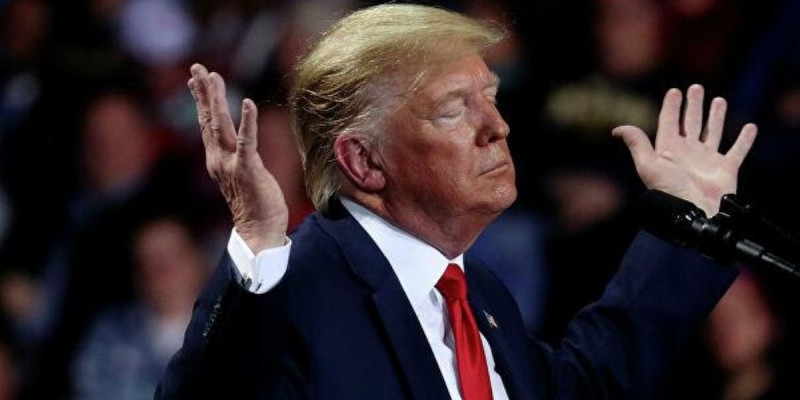 Трамп тағында қала ма?