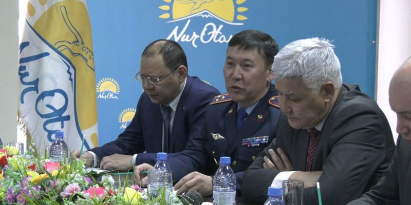 Шетелдік нөмірмен жүрген көлік иелері Nur Otan партиясынан көмек сұрады