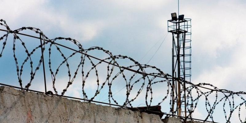 Елордада түрмеге телефон алып өтпек болғандар ұсталды
