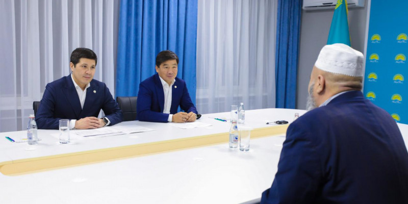 Бауыржан Байбек Павлодар өңірінің зиялыларымен кездесті